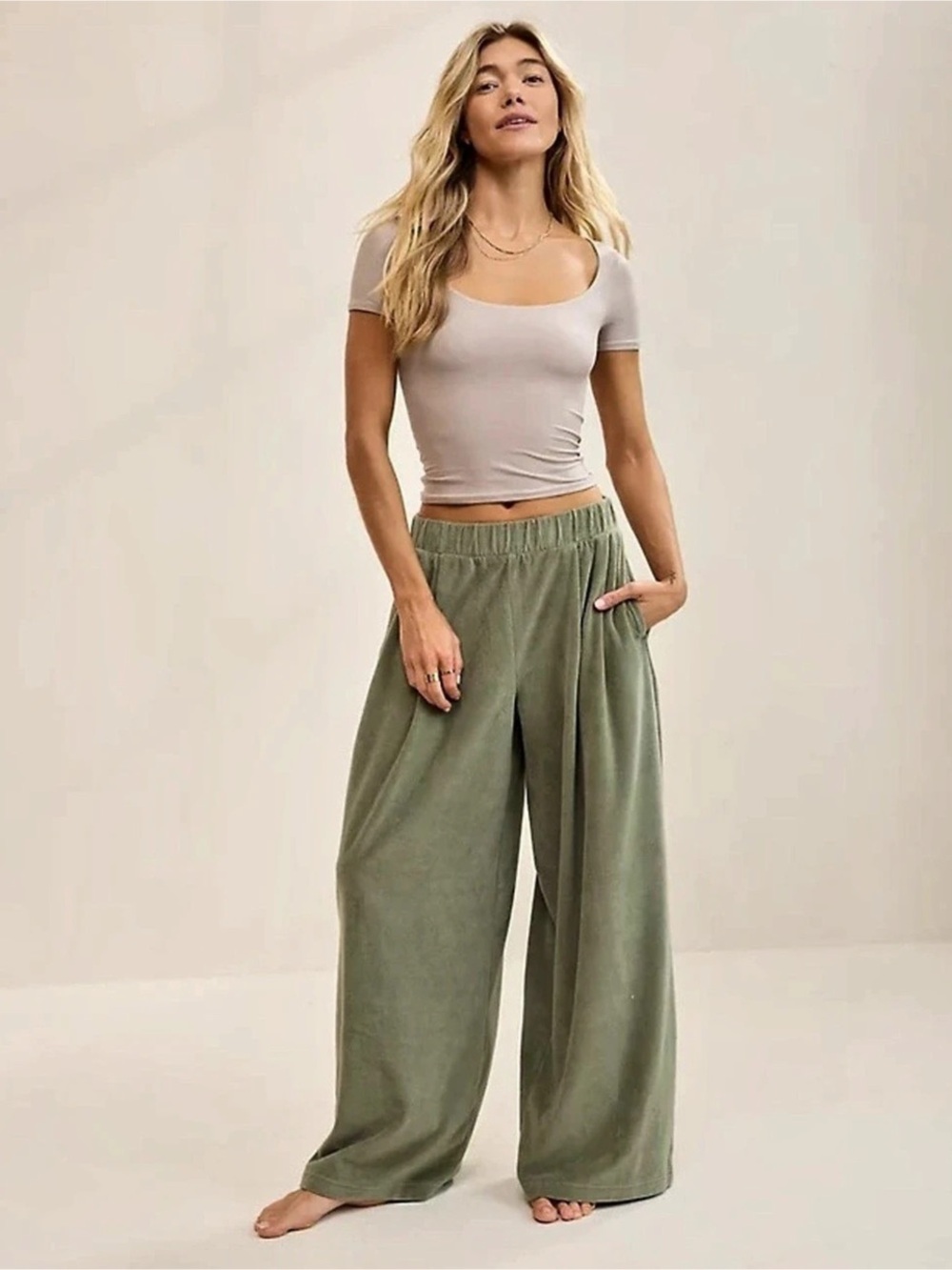 NWT Aerie Velour Corduroy Trouser - Black